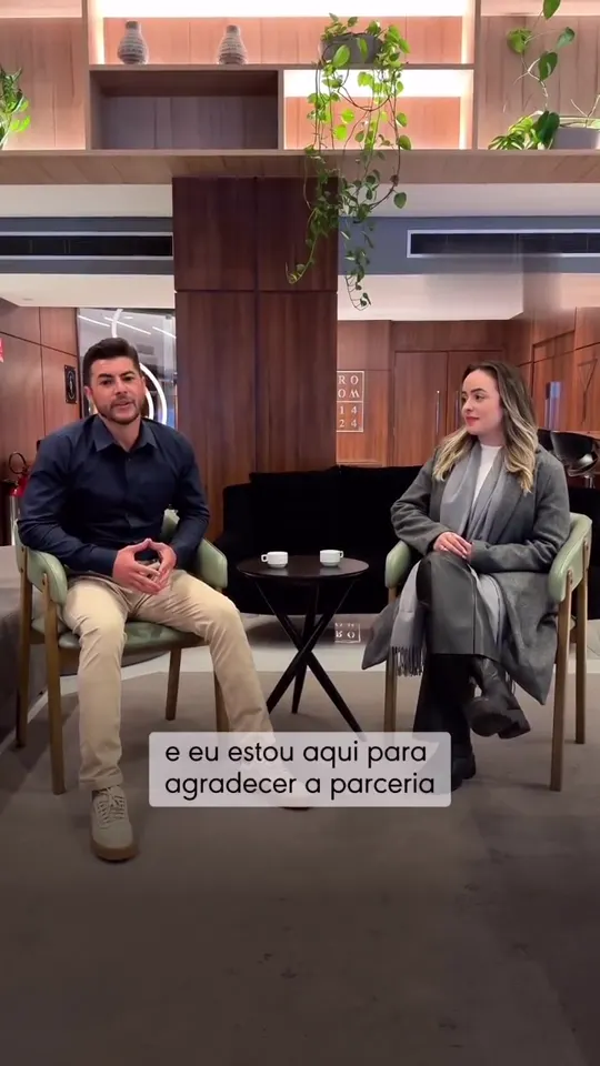 Jeverson, engenheiro da Clomac, ao lado de Gab Prêto